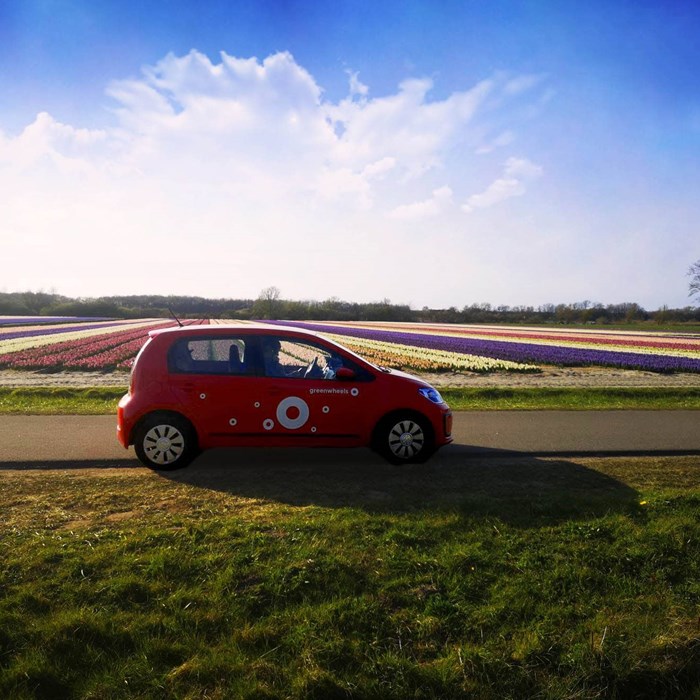 Keukenhof uitje eropuit voorjaar lente auto huren