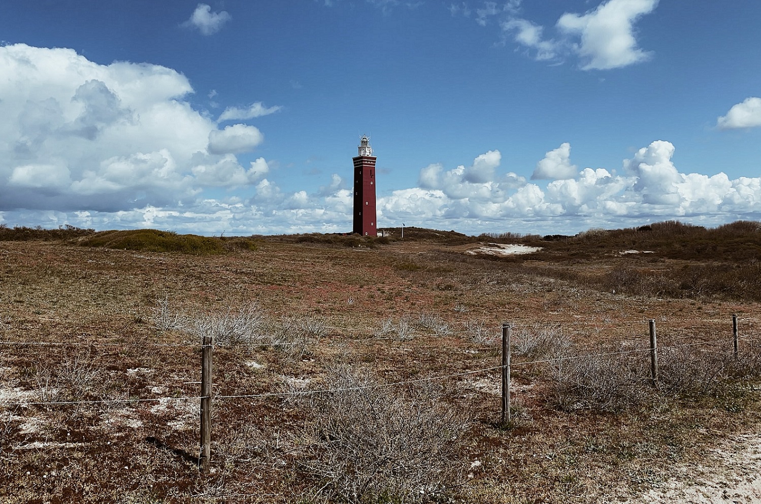 Strand Ouddorp Vuurtoren Duinen Vakantie in Nederland