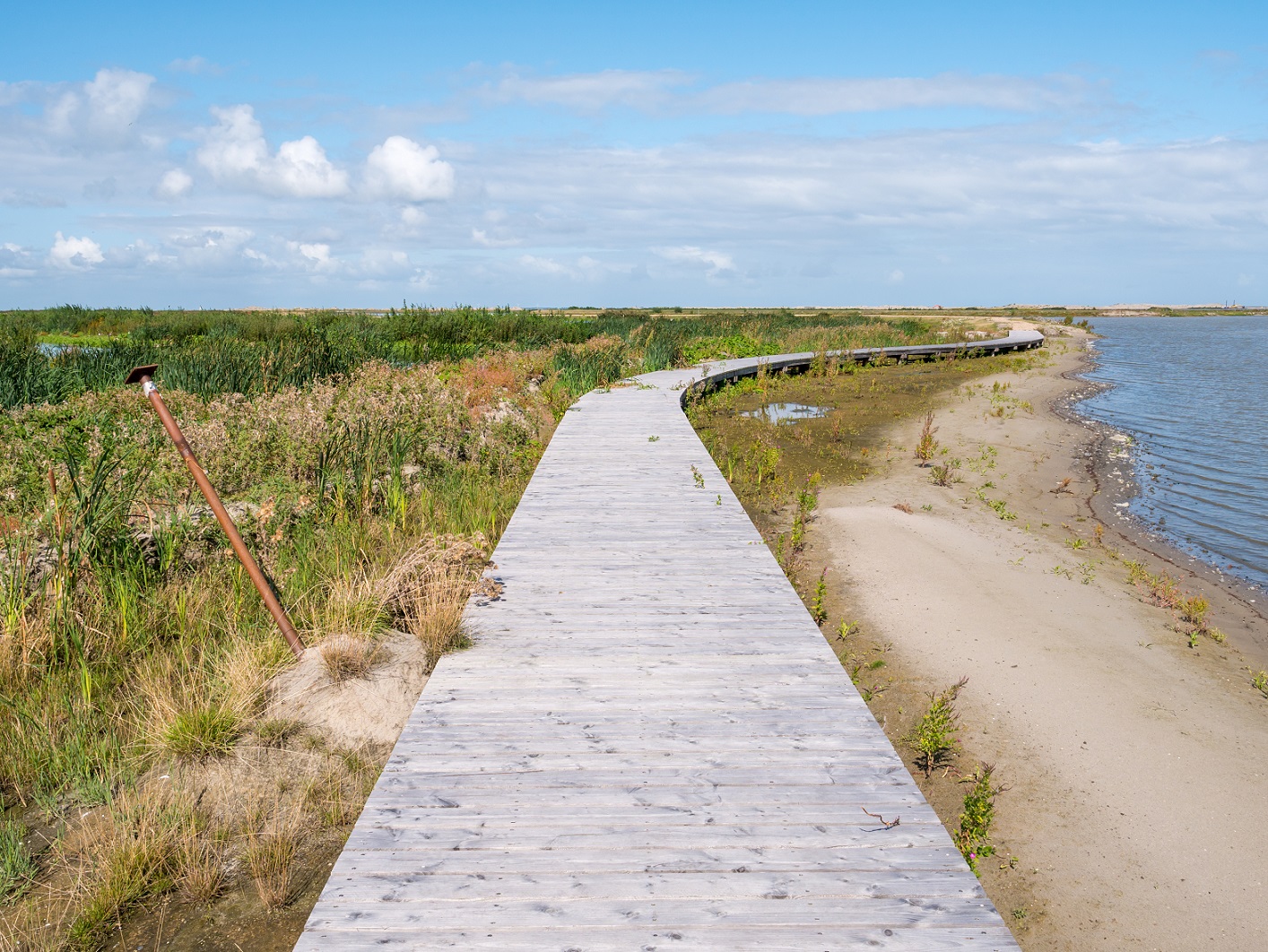 Loopplank wandelpad Marker Wadden Zuiderzee Flevoland IJsselmeer vakantie in Nederland