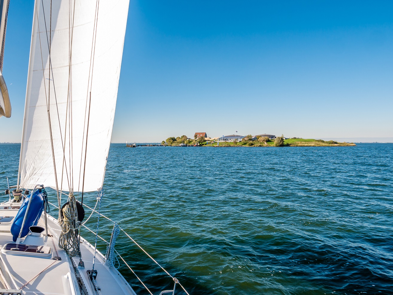 Forteiland Pampus Greenwheels zomerserie eilandhoppen vakantie in Nederland Zeilboot