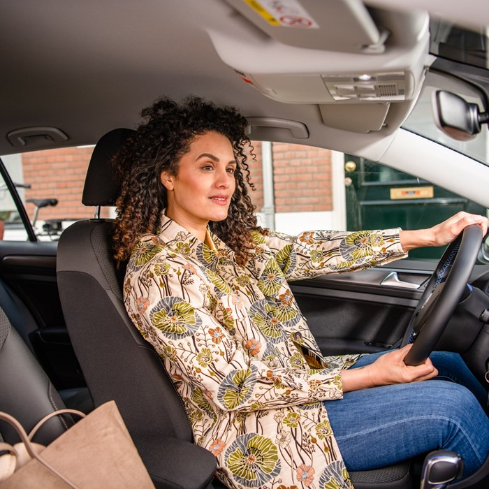 Greenwheels deelauto rijden huren onderweg